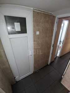 Espace commercial de louer un chambre, SCCJ355154-9