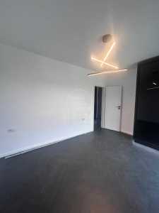 Appartement de vente 2 chambres, APCJ246844FLO-8