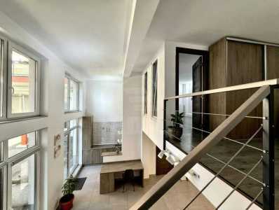 Bureau de louer 3 chambres, BICJ355437-5