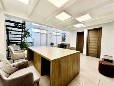 Bureau de louer 3 chambres, BICJ355437-2