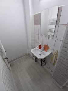 Espace commercial de louer 4 chambres, SCCJ355901-10