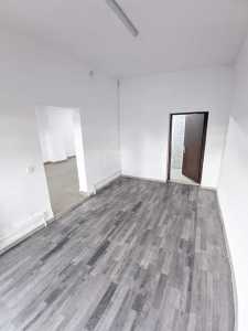 Espace commercial de louer 4 chambres, SCCJ355901-5