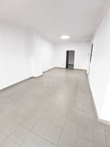 Espace commercial de louer 4 chambres, SCCJ355901-3