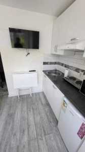 Studio de vente, GACJ355495-6