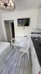 Studio de vente, GACJ355495-3