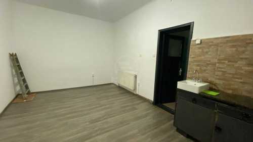 Studio de vente, GACJ355790-11