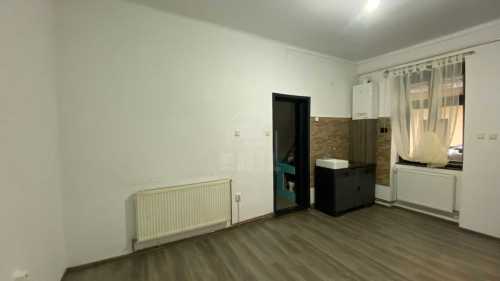 Studio de vente, GACJ355790-13