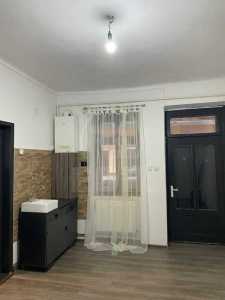 Studio de vente, GACJ355790-2