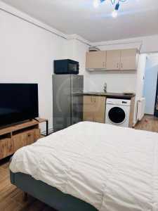 Studio de vente, GACJ355515-1