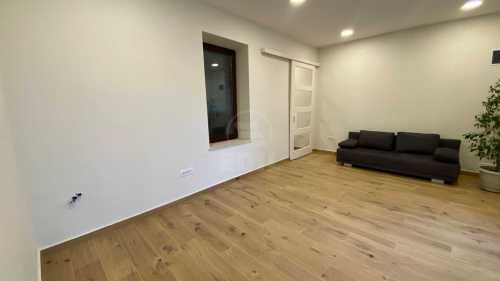 Bureau de louer 2 chambres, BICJ355707-5