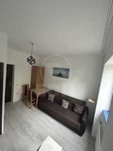 Studio de vente, GACJ355949-1