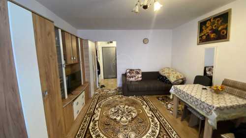 Studio de vente, GACJ355778-4