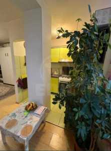 Studio de vente, GACJ356109-7