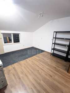 Bureau de louer 5 chambres, BICJ356011-10