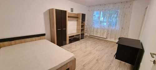 Studio de vente, GACJ356192-1