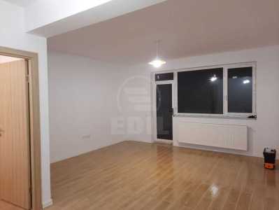 Espace commercial de louer 2 chambres, SCCJ247063FLO-1