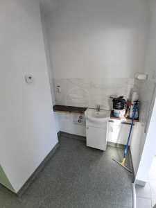 Espace commercial de louer 3 chambres, SCCJ357301-3