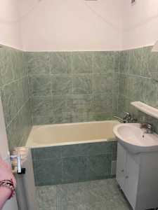 Studio de vente, GACJ357377-6