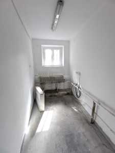 Espace commercial de louer 7 chambres, SCCJ357896-10