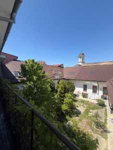 Bureau de louer 3 chambres, BICJ357971-15