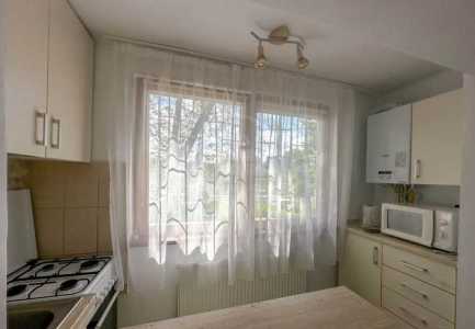 Studio de vente, GACJ358005-2