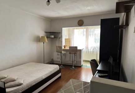 Studio de vente, GACJ358005-1