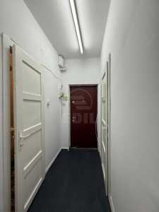 Bureau de louer un chambre, BICJ358310-4