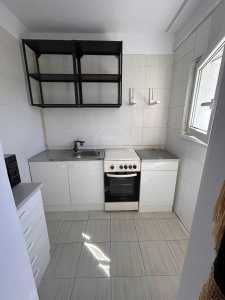 Studio de vente, GACJ358444-3