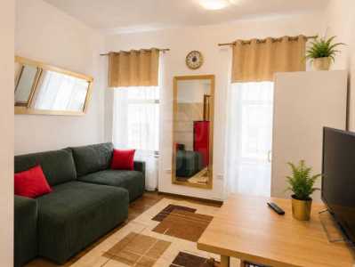 Studio de vente, GACJ358683-1