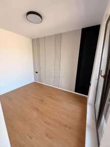Bureau de louer 3 chambres, BICJ247338FLO-5