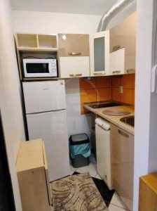 Studio de vente, GACJ359302-4