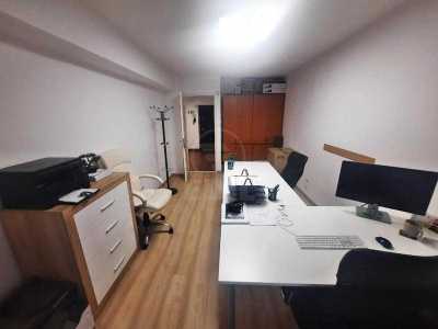 Bureau de louer 4 chambres, BICJ359190-6