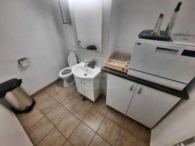 Bureau de louer 4 chambres, BICJ359190-10